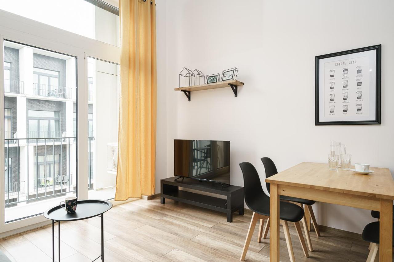 Rentplanet - Apartamenty Zarembowicza Вроцлав Екстериор снимка