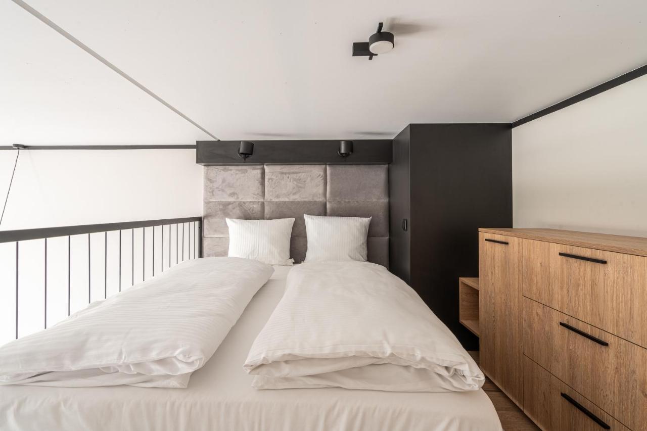 Rentplanet - Apartamenty Zarembowicza Вроцлав Екстериор снимка